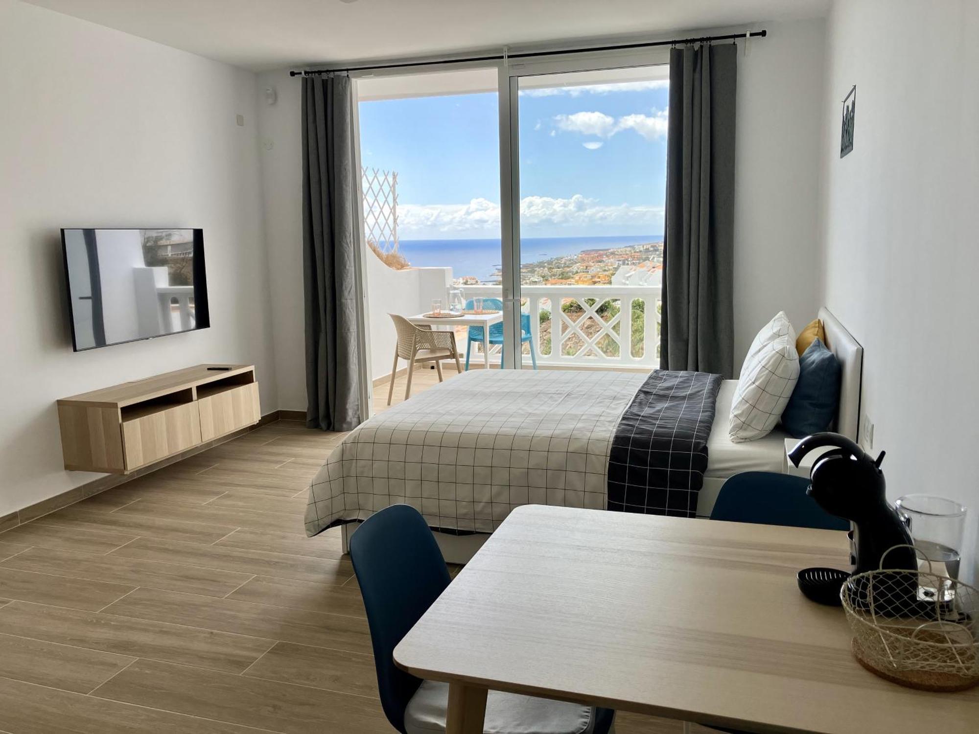 Costa Adeje - Modern Apartment With Terrace Views Of Ocean & Sunset Экстерьер фото