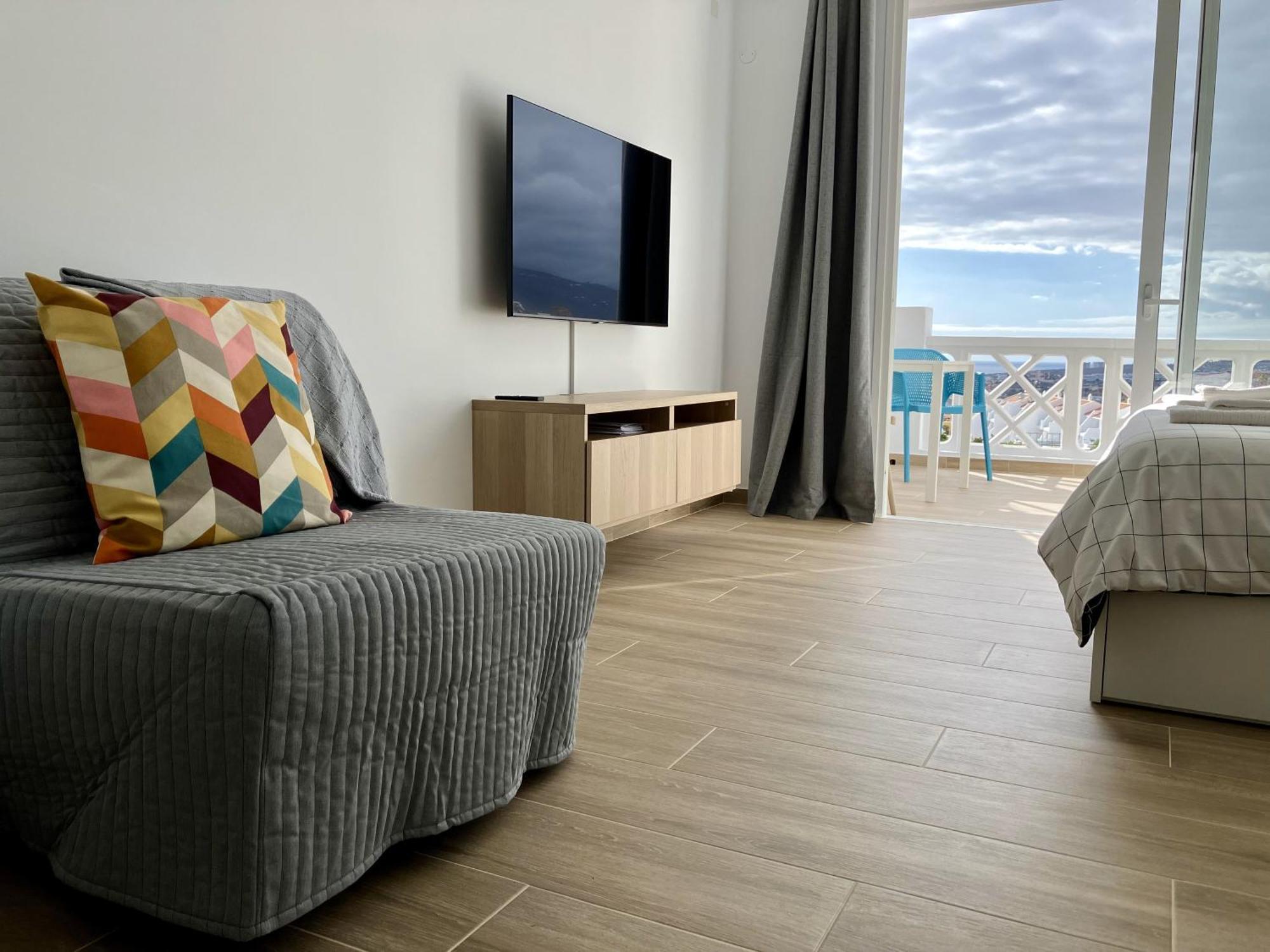 Costa Adeje - Modern Apartment With Terrace Views Of Ocean & Sunset Экстерьер фото